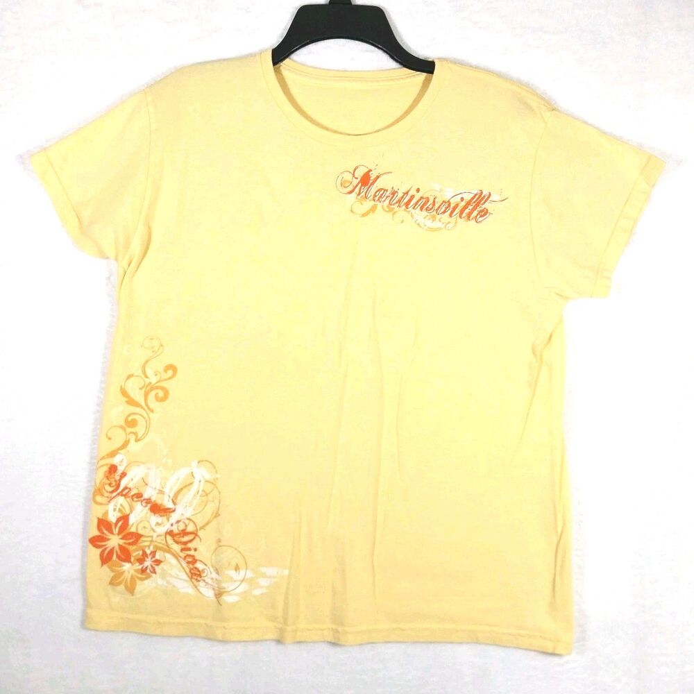 Martinsville Speedway Womens T Shirt Size L Yellow Short Sleeve Crewneck #E79